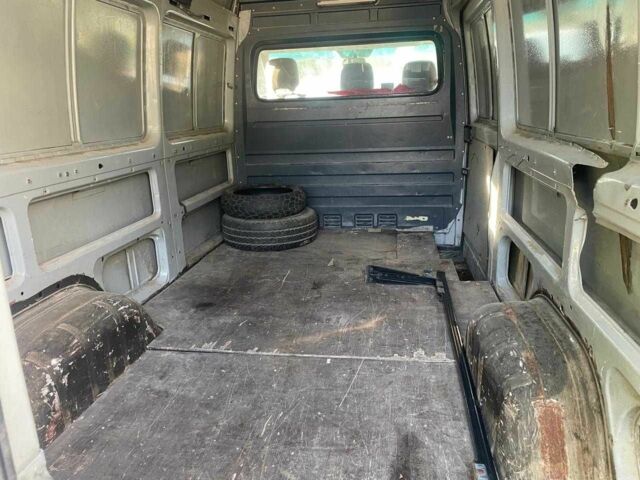 Сірий Мерседес Sprinter, об'ємом двигуна 2.2 л та пробігом 400 тис. км за 4436 $, фото 6 на Automoto.ua