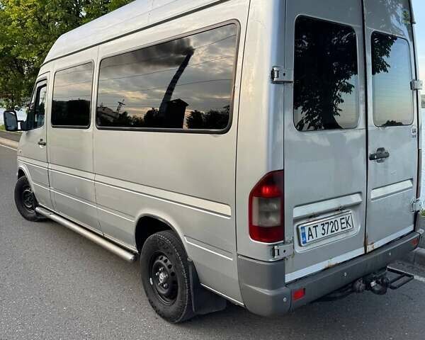 Серый Мерседес Sprinter, объемом двигателя 0 л и пробегом 940 тыс. км за 6000 $, фото 3 на Automoto.ua