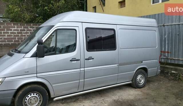 Сірий Мерседес Sprinter, об'ємом двигуна 2.7 л та пробігом 412 тис. км за 13000 $, фото 5 на Automoto.ua
