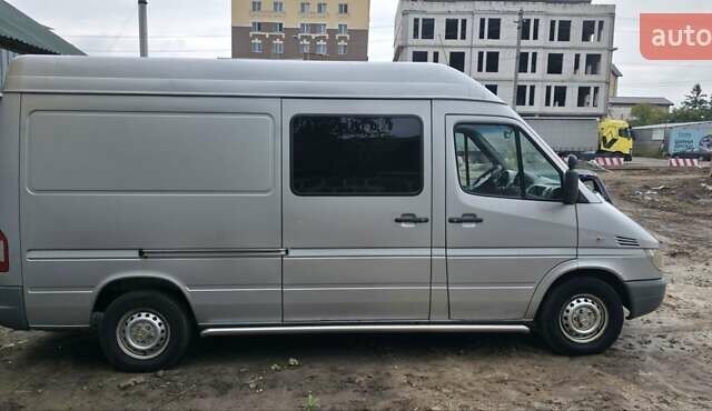 Сірий Мерседес Sprinter, об'ємом двигуна 2.7 л та пробігом 412 тис. км за 13000 $, фото 8 на Automoto.ua