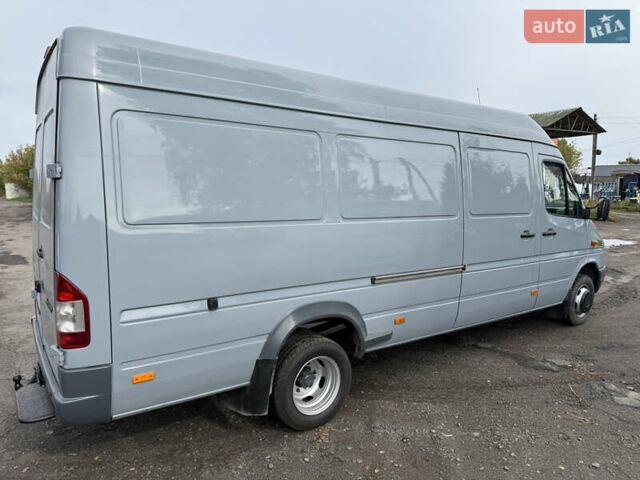 Серый Мерседес Sprinter, объемом двигателя 2.7 л и пробегом 398 тыс. км за 18500 $, фото 3 на Automoto.ua