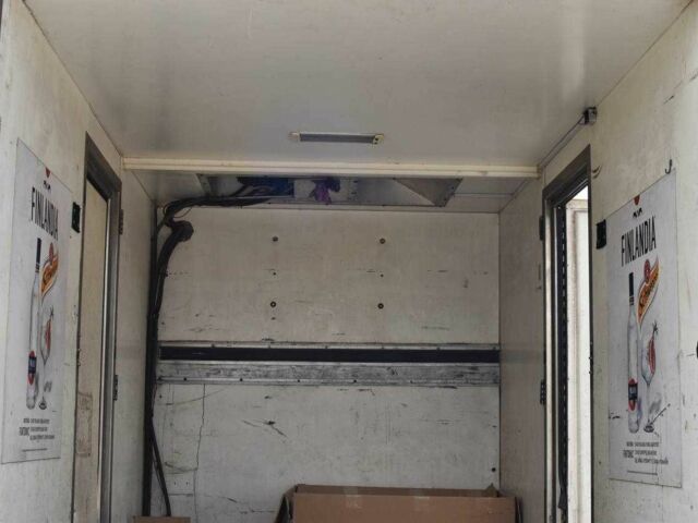 Серый Мерседес Sprinter, объемом двигателя 2.2 л и пробегом 620 тыс. км за 7150 $, фото 15 на Automoto.ua