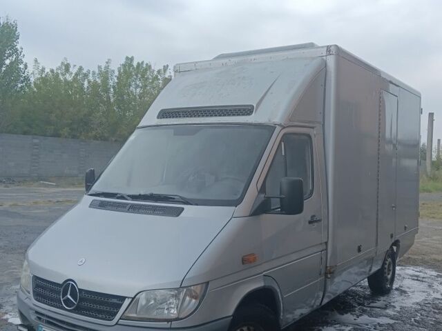 Сірий Мерседес Sprinter, об'ємом двигуна 2.2 л та пробігом 340 тис. км за 7500 $, фото 1 на Automoto.ua