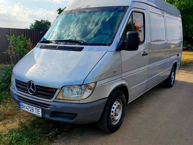 Сірий Мерседес Sprinter, об'ємом двигуна 2.1 л та пробігом 400 тис. км за 9000 $, фото 1 на Automoto.ua