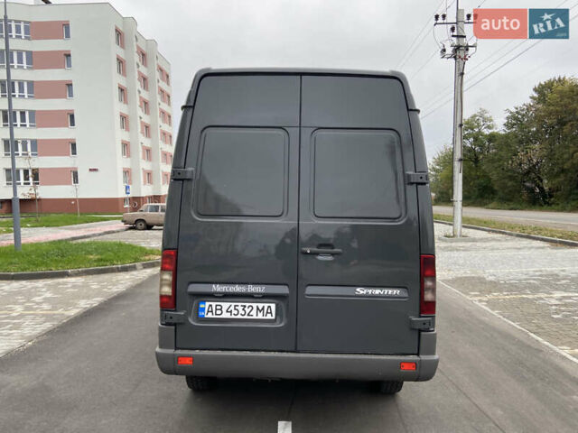 Сірий Мерседес Sprinter, об'ємом двигуна 2.15 л та пробігом 400 тис. км за 9950 $, фото 3 на Automoto.ua