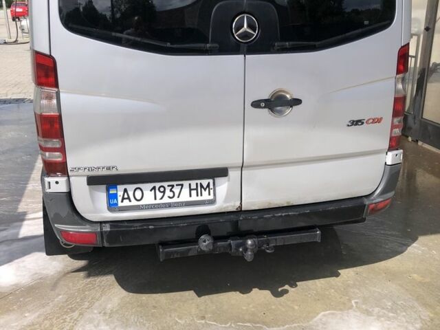 Серый Мерседес Sprinter, объемом двигателя 2.1 л и пробегом 452 тыс. км за 9150 $, фото 2 на Automoto.ua