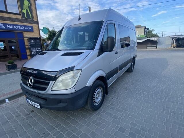 Сірий Мерседес Sprinter, об'ємом двигуна 2.1 л та пробігом 730 тис. км за 8500 $, фото 4 на Automoto.ua