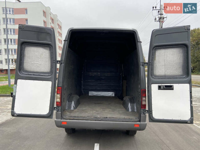 Сірий Мерседес Sprinter, об'ємом двигуна 2.15 л та пробігом 400 тис. км за 9950 $, фото 8 на Automoto.ua