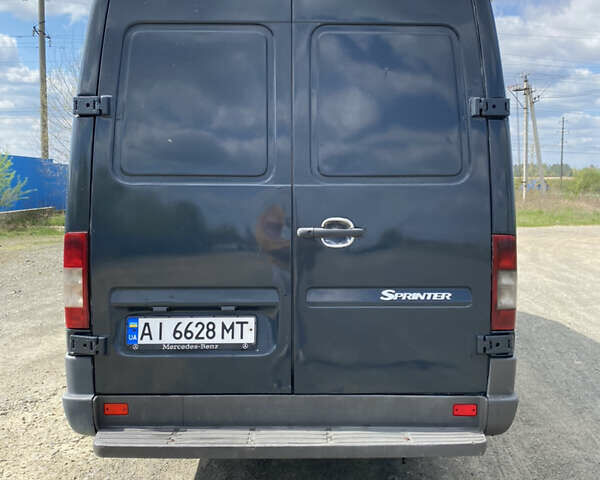 Сірий Мерседес Sprinter, об'ємом двигуна 2.1 л та пробігом 605 тис. км за 8800 $, фото 3 на Automoto.ua