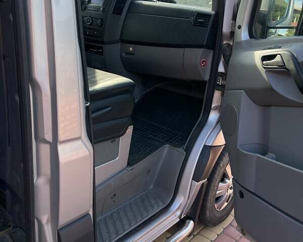 Серый Мерседес Sprinter, объемом двигателя 2.99 л и пробегом 350 тыс. км за 15500 $, фото 15 на Automoto.ua