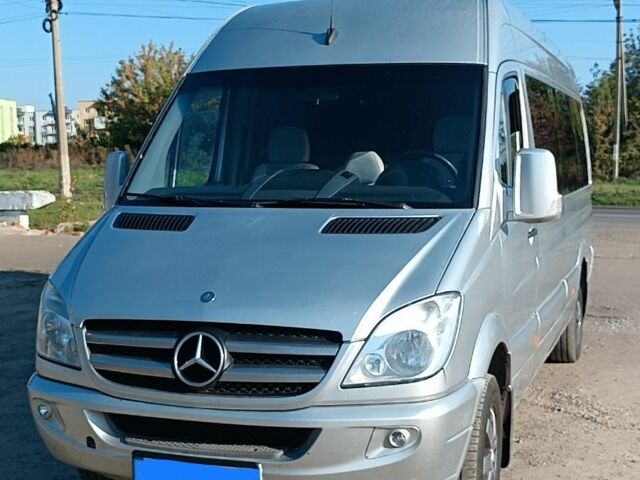 Сірий Мерседес Sprinter, об'ємом двигуна 3 л та пробігом 480 тис. км за 13999 $, фото 3 на Automoto.ua