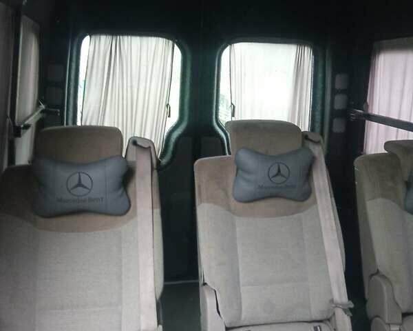 Серый Мерседес Sprinter, объемом двигателя 2.15 л и пробегом 750 тыс. км за 12500 $, фото 8 на Automoto.ua