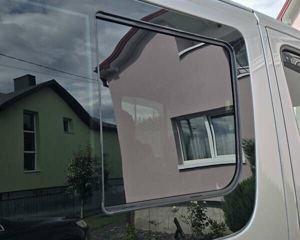 Серый Мерседес Sprinter, объемом двигателя 3 л и пробегом 570 тыс. км за 17000 $, фото 20 на Automoto.ua