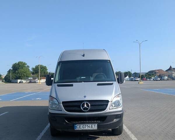 Сірий Мерседес Sprinter, об'ємом двигуна 2.15 л та пробігом 632 тис. км за 9500 $, фото 4 на Automoto.ua