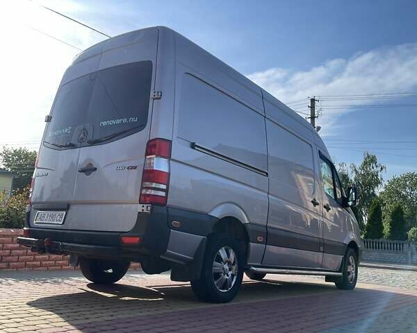 Серый Мерседес Sprinter, объемом двигателя 2.99 л и пробегом 350 тыс. км за 15500 $, фото 3 на Automoto.ua