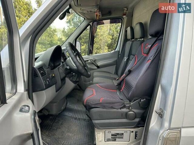 Сірий Мерседес Sprinter, об'ємом двигуна 3 л та пробігом 425 тис. км за 16950 $, фото 7 на Automoto.ua