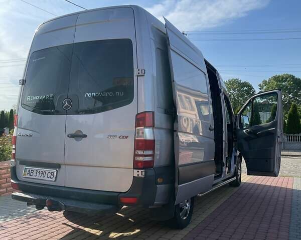 Серый Мерседес Sprinter, объемом двигателя 2.99 л и пробегом 350 тыс. км за 15500 $, фото 6 на Automoto.ua