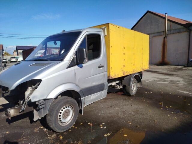 Серый Мерседес Sprinter, объемом двигателя 2.2 л и пробегом 400 тыс. км за 3500 $, фото 4 на Automoto.ua