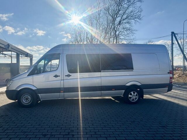 Серый Мерседес Sprinter, объемом двигателя 3 л и пробегом 500 тыс. км за 13800 $, фото 4 на Automoto.ua