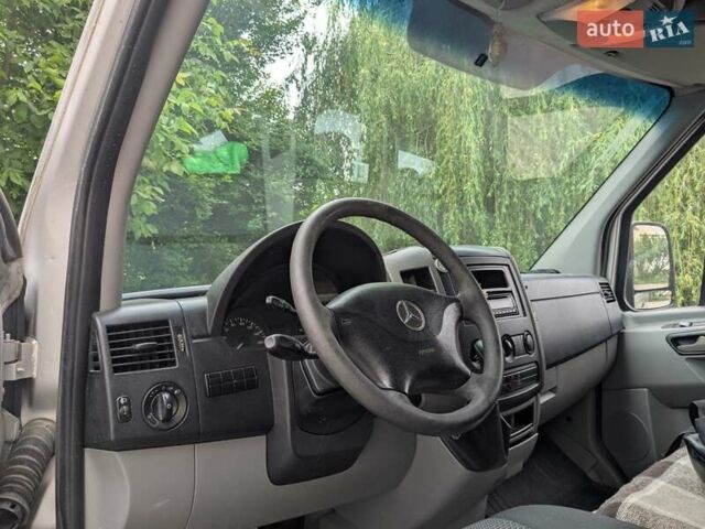 Сірий Мерседес Sprinter, об'ємом двигуна 2.15 л та пробігом 632 тис. км за 9500 $, фото 6 на Automoto.ua