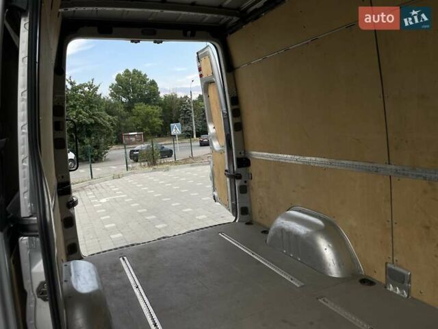 Сірий Мерседес Sprinter, об'ємом двигуна 3 л та пробігом 311 тис. км за 11606 $, фото 9 на Automoto.ua