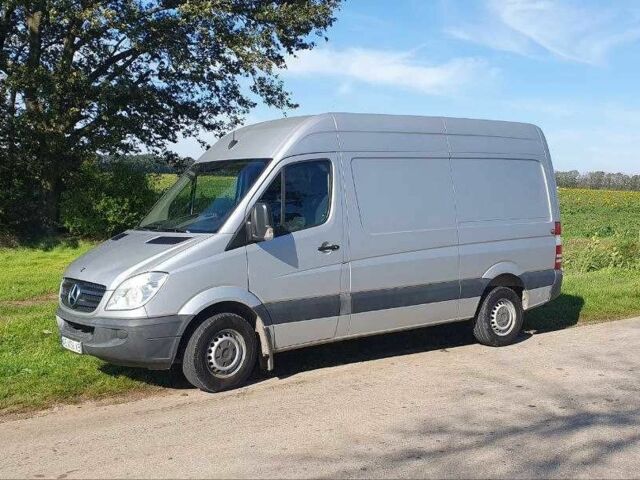 Серый Мерседес Sprinter, объемом двигателя 2.1 л и пробегом 400 тыс. км за 7000 $, фото 3 на Automoto.ua