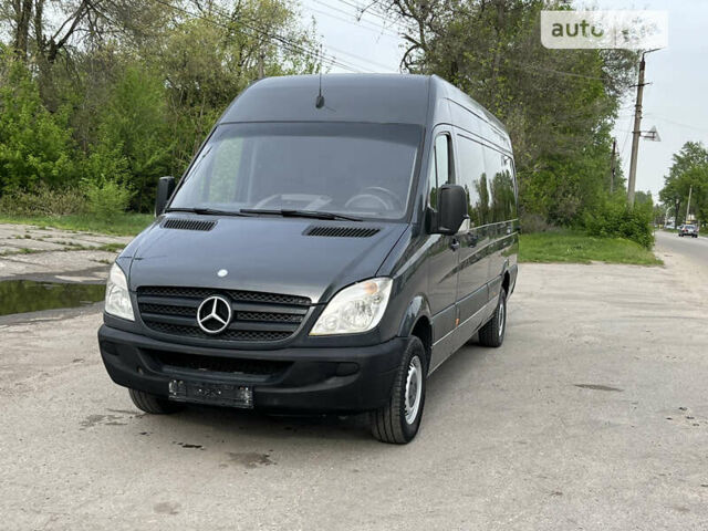 Сірий Мерседес Sprinter, об'ємом двигуна 2.2 л та пробігом 280 тис. км за 10500 $, фото 4 на Automoto.ua