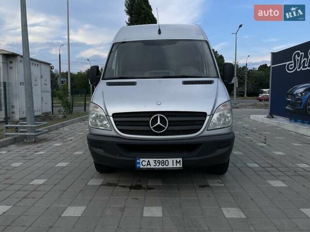 Сірий Мерседес Sprinter, об'ємом двигуна 3 л та пробігом 311 тис. км за 11606 $, фото 1 на Automoto.ua