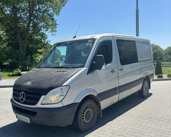 Серый Мерседес Sprinter, объемом двигателя 2.2 л и пробегом 520 тыс. км за 8200 $, фото 3 на Automoto.ua