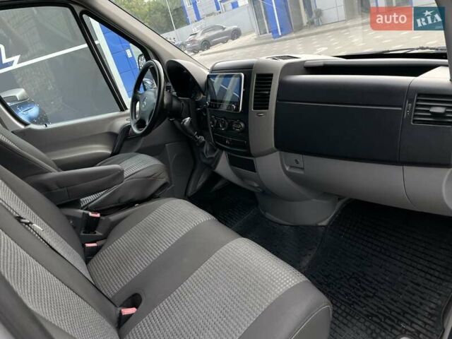 Сірий Мерседес Sprinter, об'ємом двигуна 3 л та пробігом 311 тис. км за 11606 $, фото 13 на Automoto.ua