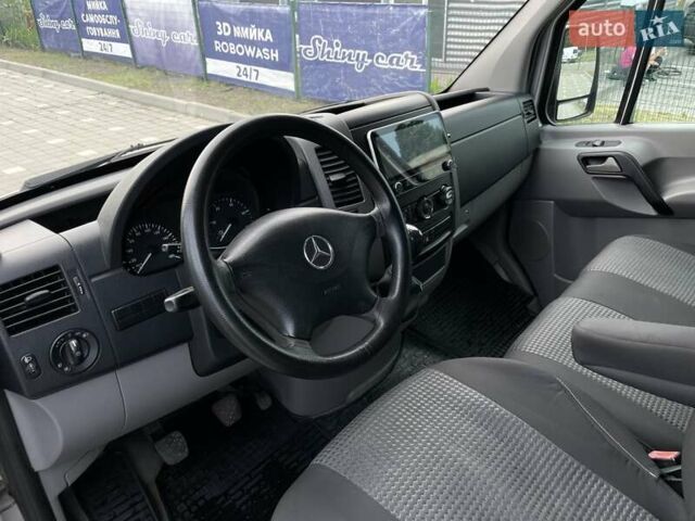 Сірий Мерседес Sprinter, об'ємом двигуна 3 л та пробігом 311 тис. км за 11606 $, фото 12 на Automoto.ua