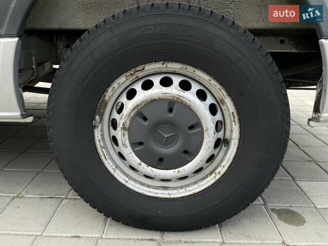 Сірий Мерседес Sprinter, об'ємом двигуна 3 л та пробігом 311 тис. км за 11606 $, фото 10 на Automoto.ua