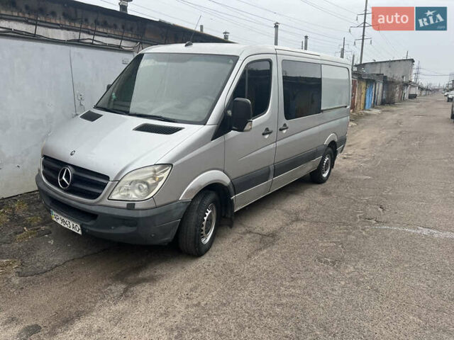 Серый Мерседес Sprinter, объемом двигателя 0 л и пробегом 405 тыс. км за 7299 $, фото 3 на Automoto.ua