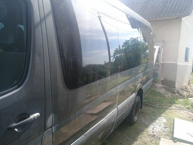 Серый Мерседес Sprinter, объемом двигателя 3 л и пробегом 260 тыс. км за 23000 $, фото 4 на Automoto.ua