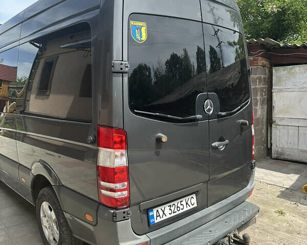Сірий Мерседес Sprinter, об'ємом двигуна 3 л та пробігом 245 тис. км за 21000 $, фото 3 на Automoto.ua