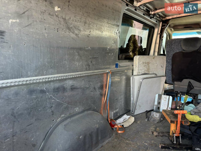 Сірий Мерседес Sprinter, об'ємом двигуна 0 л та пробігом 460 тис. км за 14200 $, фото 9 на Automoto.ua