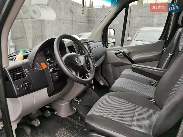 Сірий Мерседес Sprinter, об'ємом двигуна 2.99 л та пробігом 292 тис. км за 19800 $, фото 7 на Automoto.ua