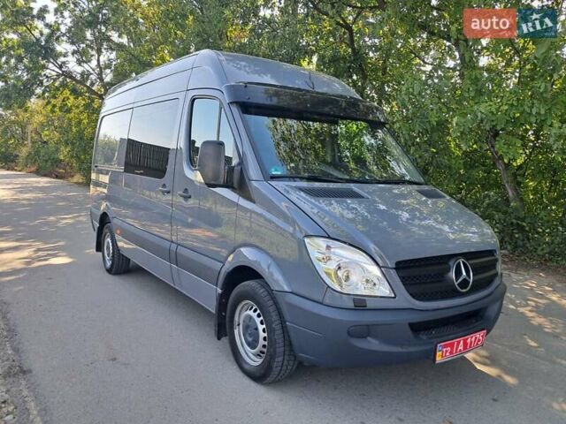 Серый Мерседес Sprinter, объемом двигателя 2.99 л и пробегом 317 тыс. км за 17300 $, фото 1 на Automoto.ua