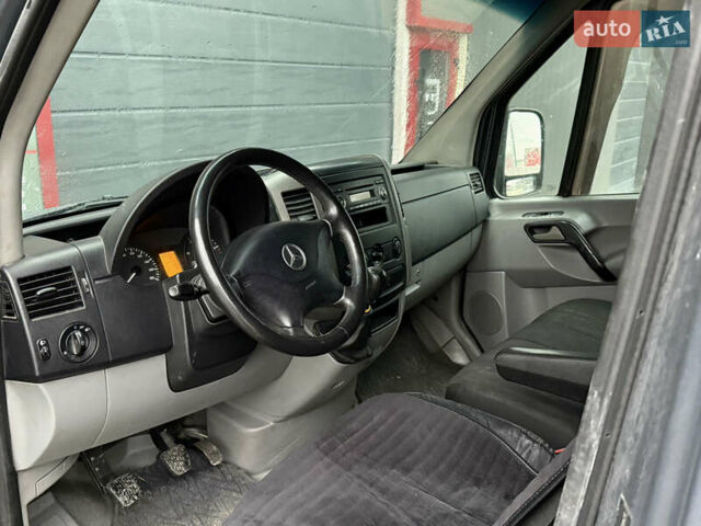 Сірий Мерседес Sprinter, об'ємом двигуна 2.19 л та пробігом 250 тис. км за 9700 $, фото 17 на Automoto.ua