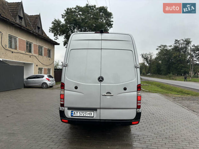 Сірий Мерседес Sprinter, об'ємом двигуна 3.2 л та пробігом 320 тис. км за 18900 $, фото 6 на Automoto.ua