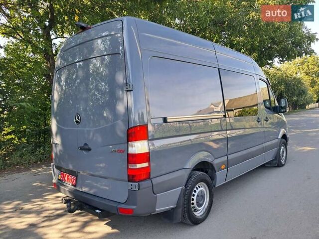 Серый Мерседес Sprinter, объемом двигателя 2.99 л и пробегом 317 тыс. км за 17300 $, фото 4 на Automoto.ua