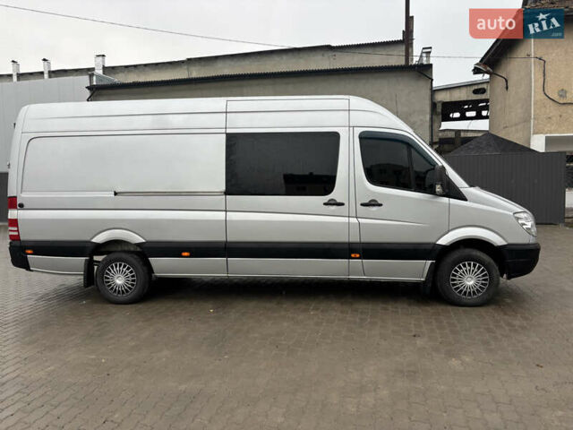 Сірий Мерседес Sprinter, об'ємом двигуна 3.2 л та пробігом 320 тис. км за 18900 $, фото 4 на Automoto.ua