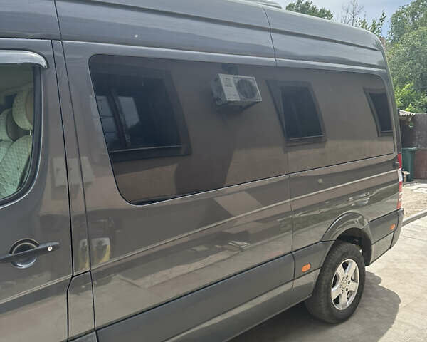 Сірий Мерседес Sprinter, об'ємом двигуна 3 л та пробігом 245 тис. км за 21000 $, фото 2 на Automoto.ua