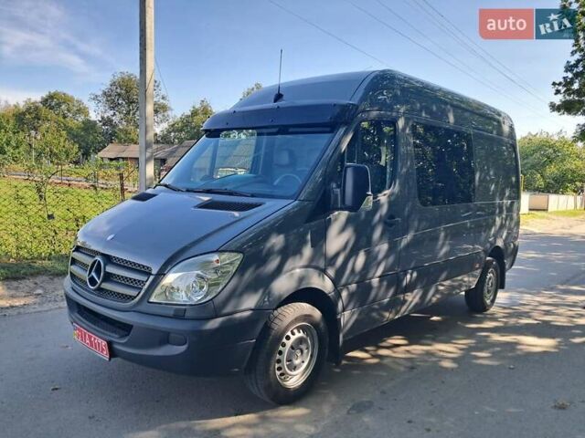 Серый Мерседес Sprinter, объемом двигателя 2.99 л и пробегом 317 тыс. км за 17300 $, фото 10 на Automoto.ua