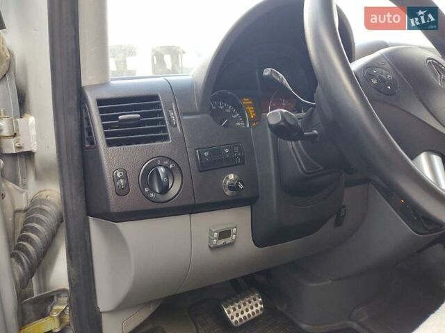 Серый Мерседес Sprinter, объемом двигателя 2.14 л и пробегом 552 тыс. км за 32000 $, фото 10 на Automoto.ua