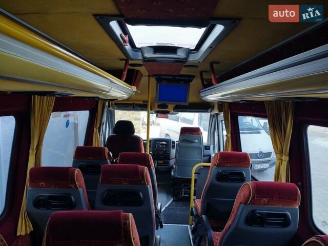 Серый Мерседес Sprinter, объемом двигателя 2.14 л и пробегом 552 тыс. км за 32000 $, фото 16 на Automoto.ua