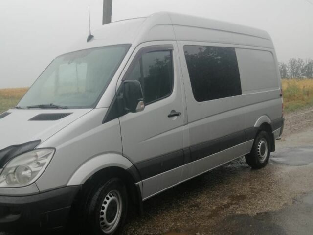 Серый Мерседес Sprinter, объемом двигателя 2 л и пробегом 400 тыс. км за 16300 $, фото 3 на Automoto.ua