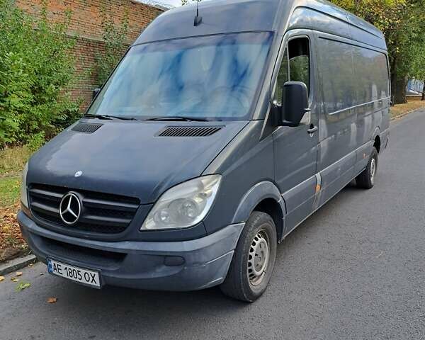 Сірий Мерседес Sprinter, об'ємом двигуна 2.14 л та пробігом 630 тис. км за 8500 $, фото 2 на Automoto.ua