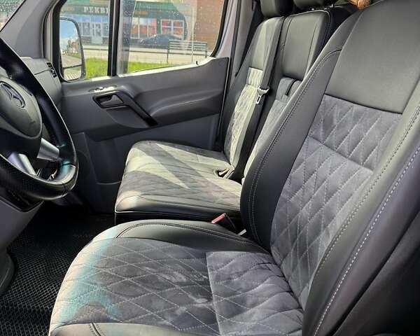 Сірий Мерседес Sprinter, об'ємом двигуна 2.99 л та пробігом 574 тис. км за 22500 $, фото 92 на Automoto.ua