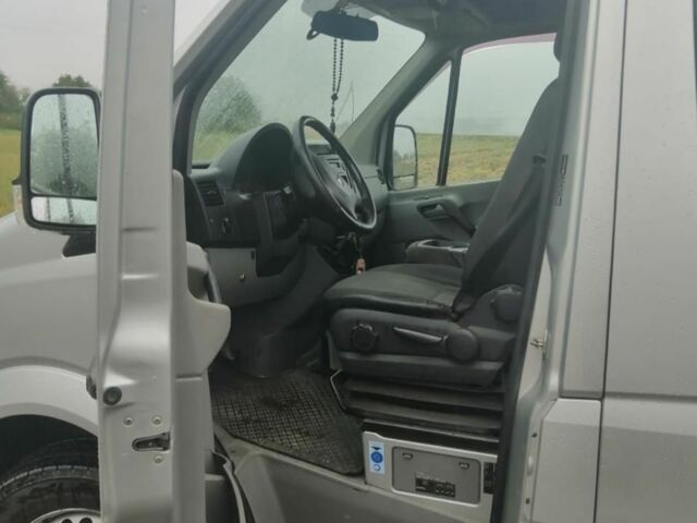 Серый Мерседес Sprinter, объемом двигателя 2 л и пробегом 400 тыс. км за 16300 $, фото 4 на Automoto.ua